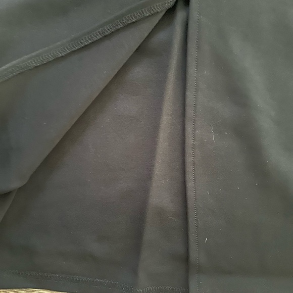 Philosophy, republic, black pencil skirt, midi SZ 6 button detail - Picture 3 of 5